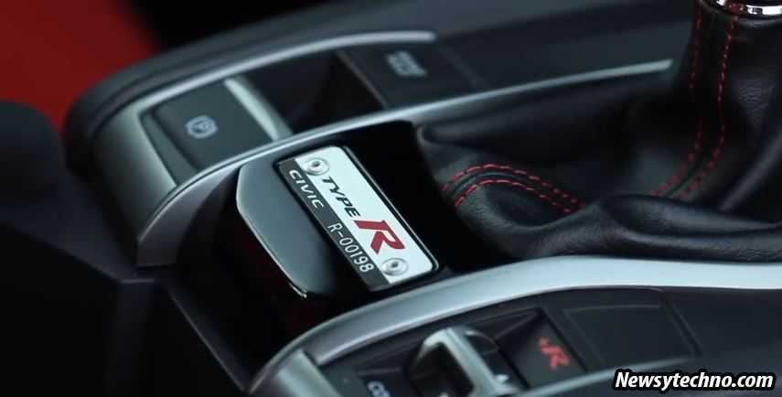 Honda Civic Type R - Gear and knob