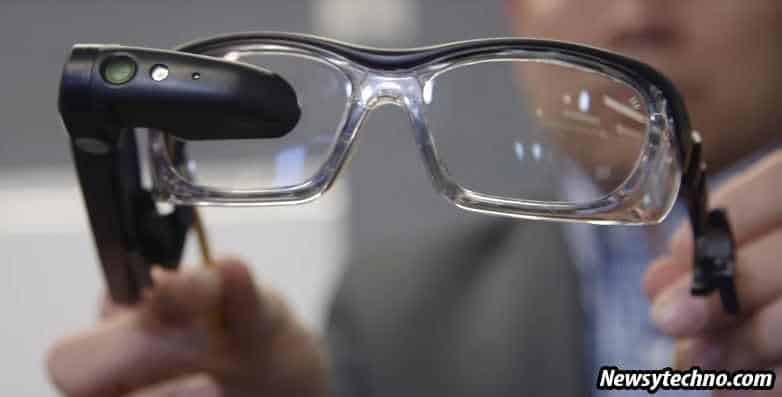 Toshiba DYNAEDGE AR Smart Glasses